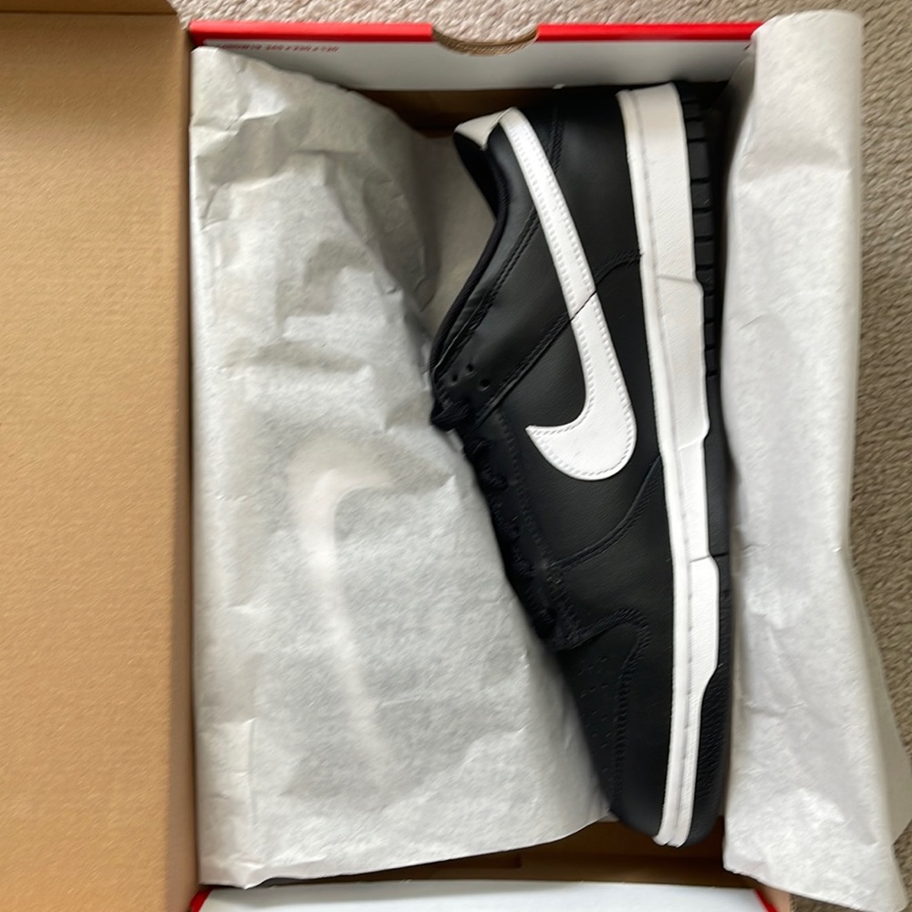 Nike Dunk Low Men’s Panda 2.0 Black and White Size 13 New!